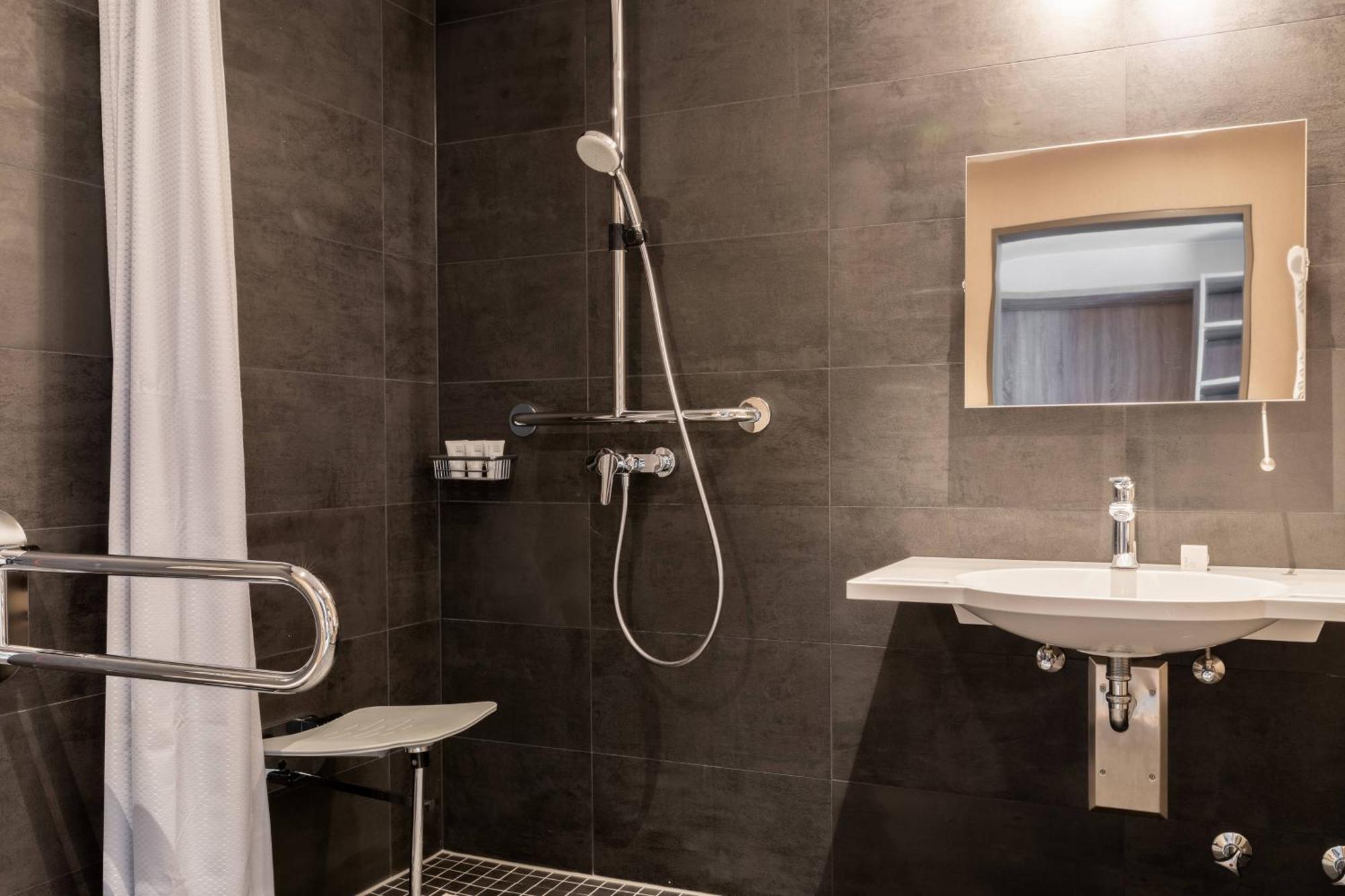 Ac Hotel By Marriott Berlin Humboldthain Park Luaran gambar